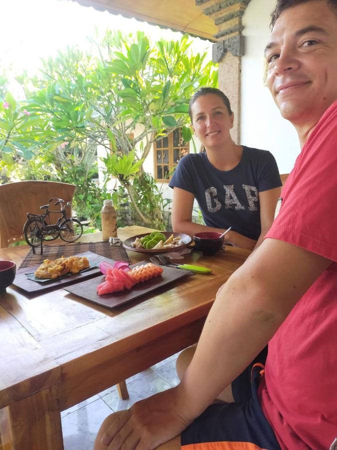 Lebih Serongga Guest House מראה חיצוני תמונה