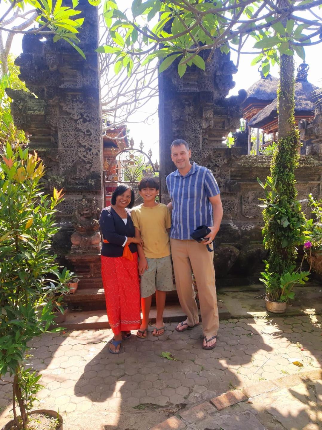 Lebih Serongga Guest House מראה חיצוני תמונה