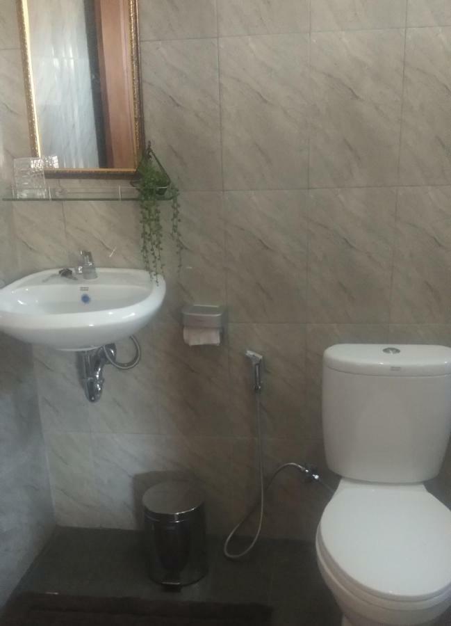 Lebih Serongga Guest House מראה חיצוני תמונה